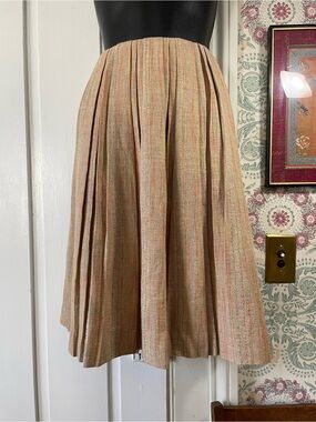 DONNA HAAG Tan and Metallic Pleated Skirt